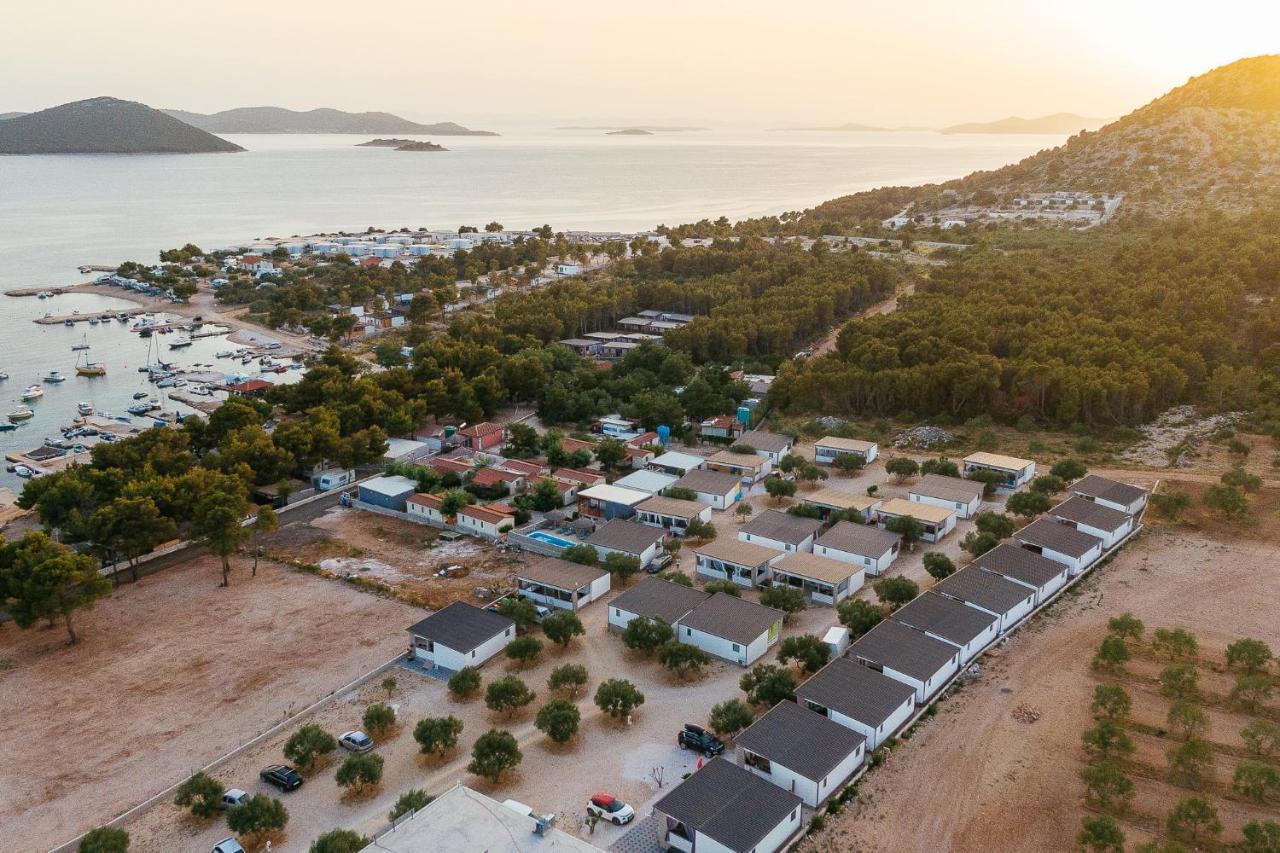 Amore Del Mare, Seaside Family Pace, Free Parking And Wifi In Camp Dalmatino Drage Zewnętrze zdjęcie